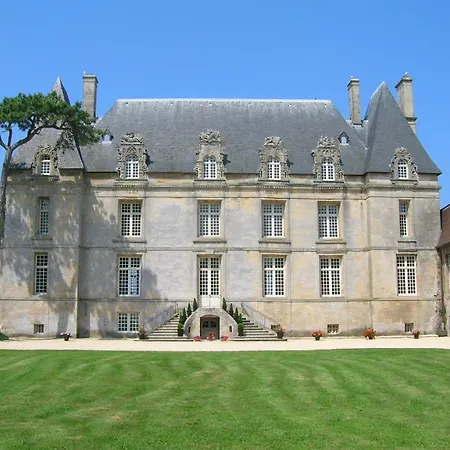 Chateau De Nocleg ze śniadaniem Courseulles-sur-Mer
