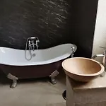 Chateau De Bed & Breakfast
